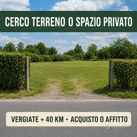 Terreno o spazio privato con accesso carraio
