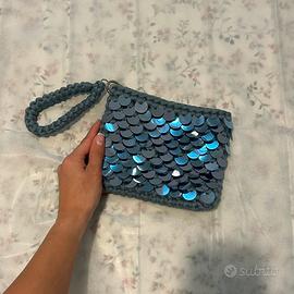 Pochette fatta a mano all’uncinetto