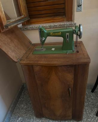 Macchina da cucire Kremak