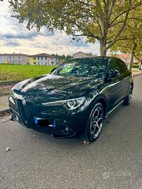 ALFA ROMEO STELVIO 210 cavalli 12 / 2022 Q4 VELOCE