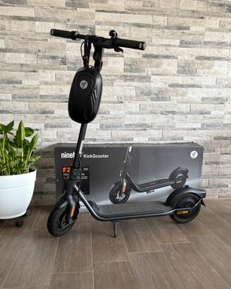 Monopattino elettrico Ninebot