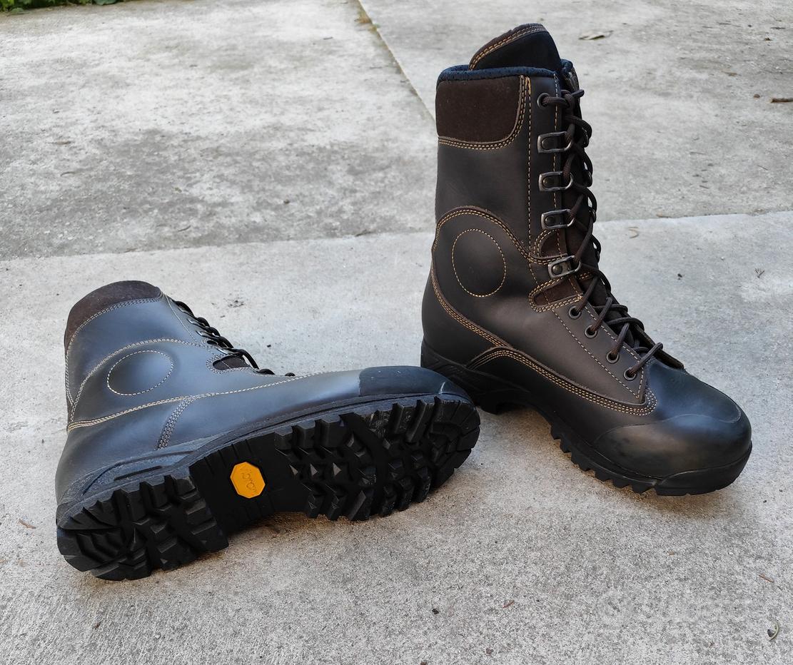 Anfibi militari impermeabili Vendita in Abbigliamento e