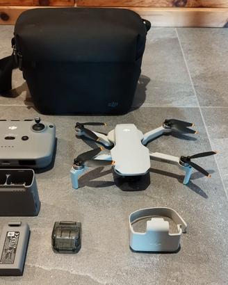 DJI drone Mini 2 Fly More Combo