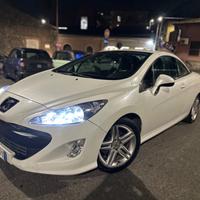 Peugeot 308 2.0 HDi 140CV CC Féline