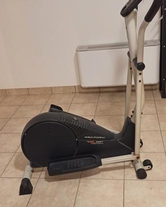 Ellittica marca Pro-Form 485P