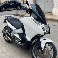 Honda integra 700 DCT abs