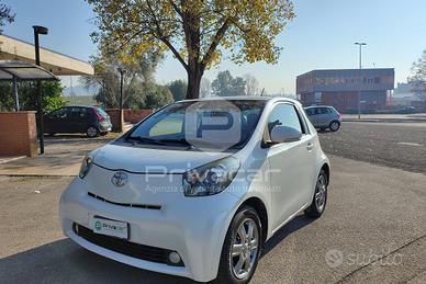 TOYOTA iQ 1.0 High Collection