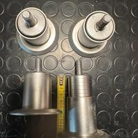 Piedini in acciaio regolabili