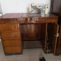 Macchina da cucire elettrica Necchi Julia