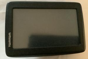 "Navigatore TomTom Model: 4EN42 Z1230"