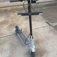 Monopattino Segway Ninebot G30