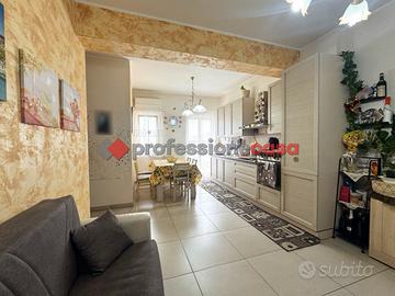 Pedara Centro - 3 Vani Ristrutturato con Garage