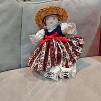 bambola in porcellana