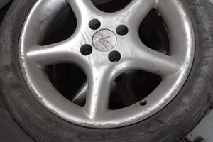 cerchi con gomme