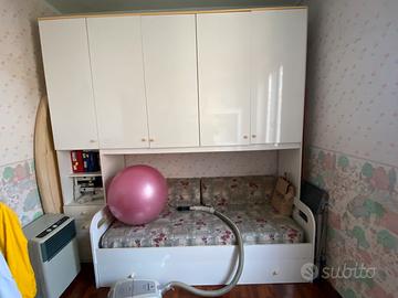 Cameretta con armadio a ponte