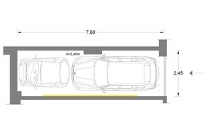 Box auto in centro - cortile privato
