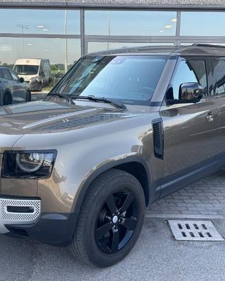 LAND ROVER Defender 110 3.0D I6 200 CV AWD Auto