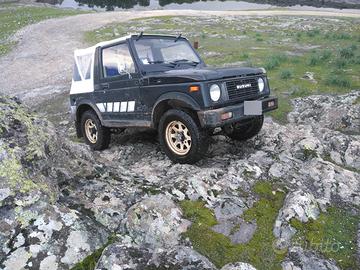 Suzuki samurai si 413