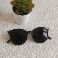 Occhiali da sole neri unisex / Black sunglasses