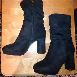 Stivali da donna n. 37  come NUOVI scamosciati