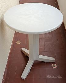 Tavolino rotondo Lerolin in plastica pesante