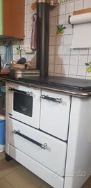 cucina a legna nordica 6,5kw con 3 m di tubi ghisa