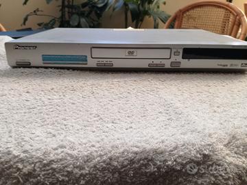 Lettore dvd marca Pioneer con telecomando