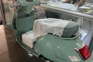 Vespa 310 gts 80ºanniversario