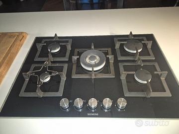 piano cottura a gas vetro nero