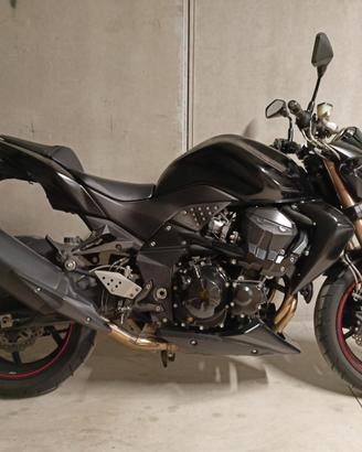 Kawasaki z750r Black Edition