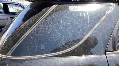 SUBARU WRX VETRO FISSO POSTERIORE DX