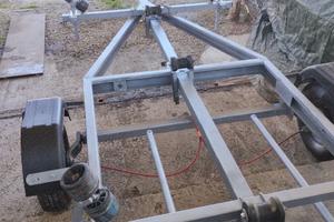 Carrello rimorchio  600kili pross. revisione 02/28