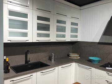 Svendita di 40 cucine a prezzo di fabbrica Nuove