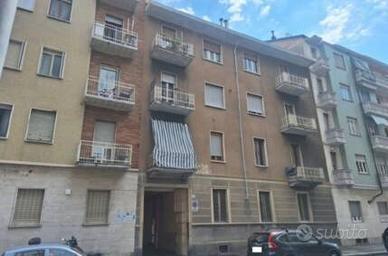 Immobile in asta di 104 m² con 3 locali a Torino