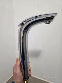 Miscelatore per lavabo