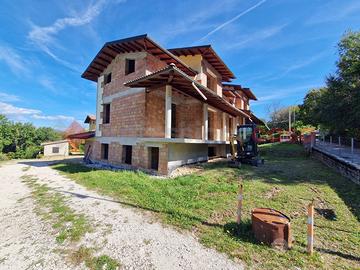 Villa a schiera Tornimparte [Cod. rif 3341382VRG]