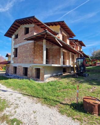 Villa a schiera Tornimparte [Cod. rif 3341382VRG]