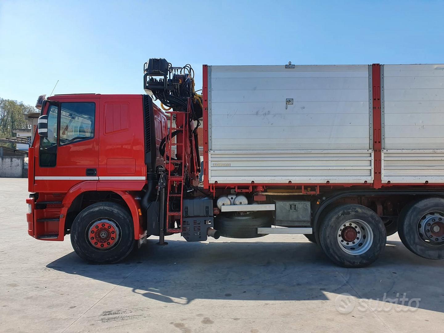 Herpa 094610 Iveco Trakker Vigili Del Fuoco &ndash; Camion 3 Assi Con Caricatore, Scala 1:87, Nuovo