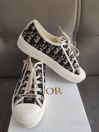 Christian Dior walk'n'dior