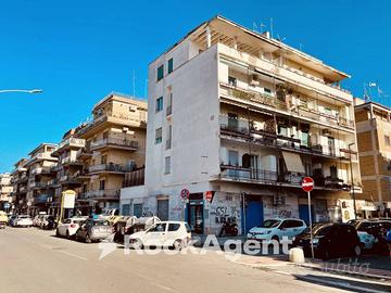 DELIZIOSO APPARTAMENTO IN VIA PIETRO MAFFI, ROMA