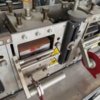 Macchina per produzione etichette