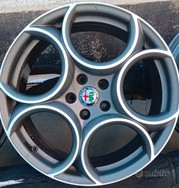 CERCHI ALFA ROMEO R 19