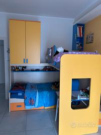 Cameretta a ponte con armadio