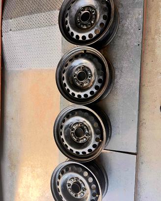 Cerchi in ferro 14” Smart