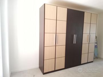 Armadio guardaroba con cassettiera e 2 comodini