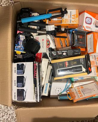 Caricabatterie, cellulare, orologio, luci puo 40 p