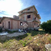 VILLA SINGOLA A GUIDONIA MONTECELIO