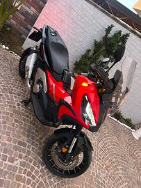 HONDA X-ADV 750 special edition zero sinistri