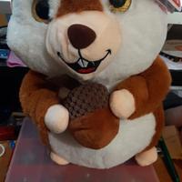 peluche scoiattolo