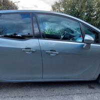 MERIVA 1,3 DIESEL 75 CV COSMO PELLE SEDILI RISCALD